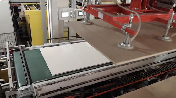 comprar Máquina de Prensa Quente Automática de Linha de Curto Ciclo de Tabuleiro Artificial para Portas de Flutuação online manufacture