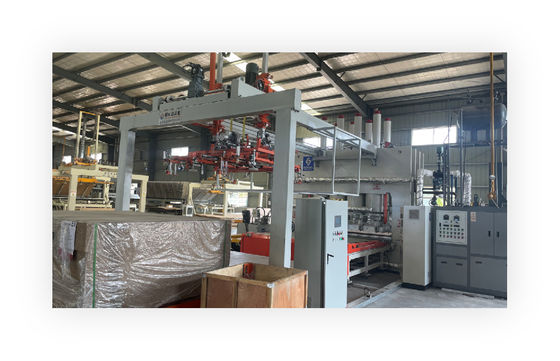 comprar Máquina de prensagem a quente de curto ciclo de melamina de dois lados para laminado de madeira contraplacada MDF online manufacture